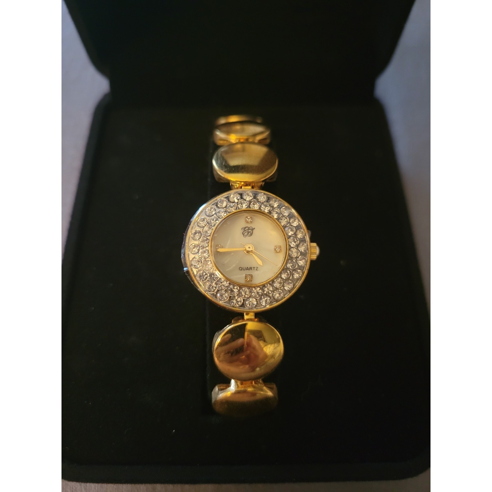 Elizabeth Taylor Vintage Collectible White Diamonds Ladies Wristwatch 65 Long